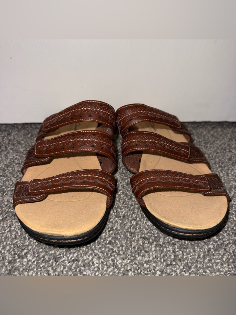 Clarks Collection Leather Slide Sandals Laurieann Cove Dark Tan Sz 9 Comfort - Picture 2 of 9